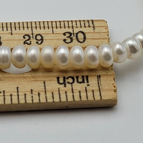 Vtg. MA  White Freshwater Cultured Pearl Beaded Necklace 10K Gold Clasp 18"-5mm - Picture 8 of 8
